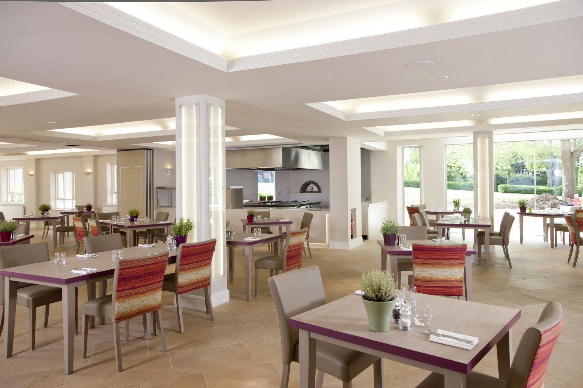Sudbury House Hotel Faringdon Exterior photo